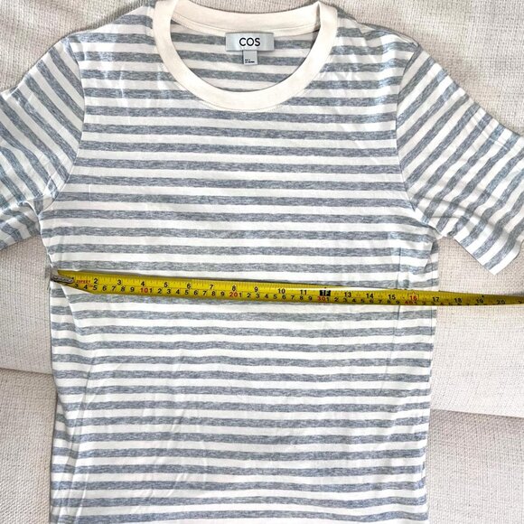 COS Striped Short Sleeve T-Shirt – White & Light Gray – 100% Cotton – Size Small - Picture 4 of 4
